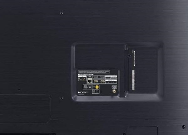 LG NANO85UNA 4K Smart TV inputs